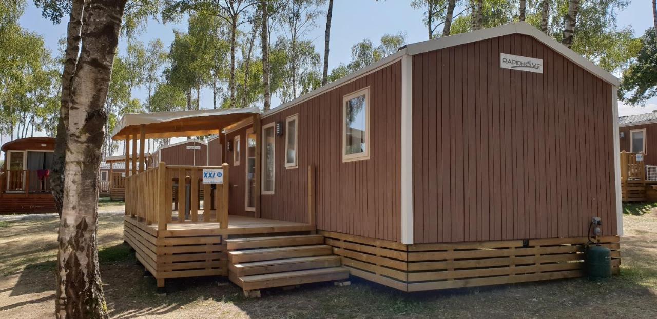 Mobil Homes Xxl2 4 Chambres - Camping Le Ranch Des Volcans Châtel-Guyon Esterno foto
